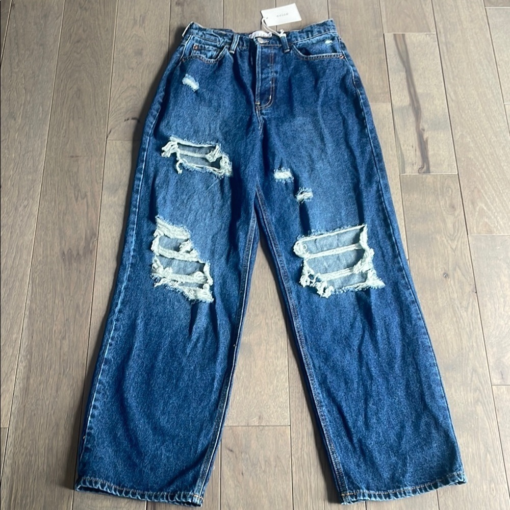 Cello Women’s Baggy  Blue Jeans Size 05